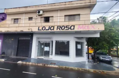 Casa com 3 quartos à venda no Planalto, Araçatuba  por R$ 670.000