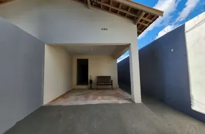 Casa com 2 quartos para alugar no Jardim Sumaré, Araçatuba  por R$ 1.500