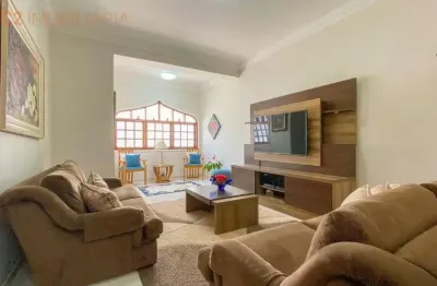 Casa com 5 quartos à venda na Avenida Lacerda Franco, Cambuci, São Paulo