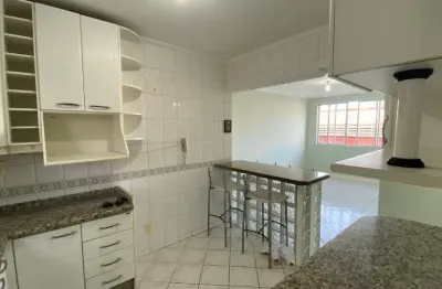 Apto em frente ao super a no jardim atlantico, reformado, a 5 minutos da ilha