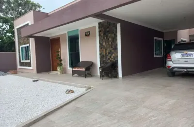 Casa com 3 quartos para alugar na Rua 1380, Centro, Itapoá