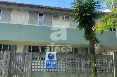 Sobrado , praia morro do cristo, guaratuba pr. sobrado com 3 quartos, 1 suíte, sala de estar/jantar, banheiro social, sacada, morro do cristo, guaratuba - pr