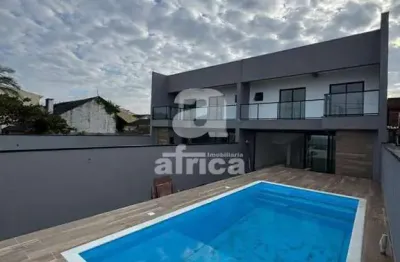 Sobrado á venda em guaratuba-pr frente ao mar, brejatuba, guaratuba - pr