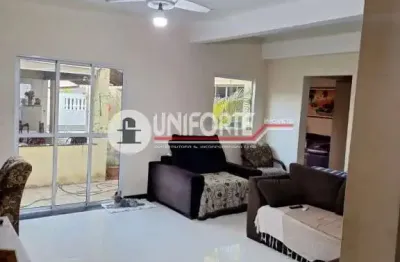 Casa (sobrado) para venda, 6 dorm(s), 1 suite(s), 2 vaga(s), 351 m²