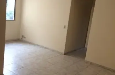 Apto bem conservado andar mediano com 3 dorms cond parque dos passaros