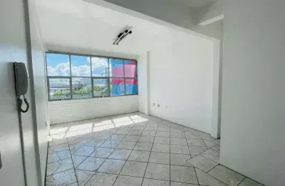 Sala comercial para alugar na nossa senhora das graças, canoas  por r$ 700