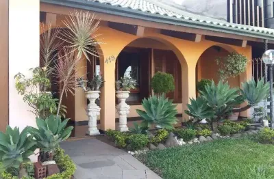 Casa com 3 quartos para alugar no marechal rondon, canoas  por r$ 12.000