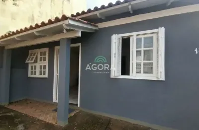Casa com 3 quartos para alugar no harmonia, canoas  por r$ 2.400