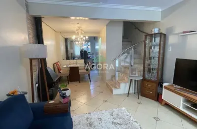 Casa em condomínio fechado com 2 quartos para alugar no Rio Branco, Canoas  por R$ 2.500