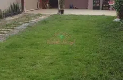 Linda edícula no parque dos sinos com planejados e churrasqueira
