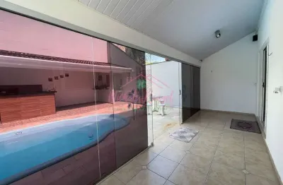 Casa c/ 3 dorm com hidro e piscina - aceita permuta por apto no villa branc