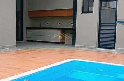 Casa nova – localização nobre e design moderono - piscina e churrasqueira