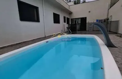 Casa no villa branca - 250m c/ piscina - abaixo do valor - aceita permuta