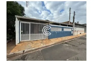 Casa com 2 quartos à venda na rua das guajuviras, 166, vila boa vista, campinas, 200 m2 por r$ 320.000