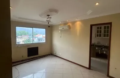 Vendo ótimo apartamento no condomínio pprt com uma excellent localização