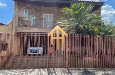 Casa para Locação em Sorocaba, Jardim Astro, 4 dormitórios, 2 suítes, 2 banheiros, 4 vagas