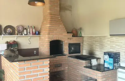 Chácara térrea para venda com 841 metros, com documentação regular no bairro Caioçara em Jarinu - SP.