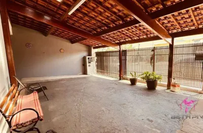 Casa com 3 dormitórios à venda, 199 m² por r$ 520.000,00 - centro - leme/sp