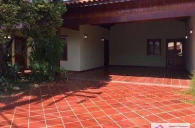 Casa condominio vila verde, 3 quartos (1 suite e closet), área churrasqueira, piscina +