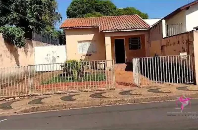 Casa com 2 dormitórios à venda, 71 m² por r$ 270.000,00 - centro - leme/sp