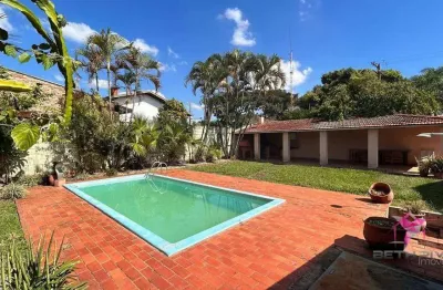 Casa com 3 dormitórios à venda, 208 m² por r$ 900.000 - centro - santa cruz da conceição/sp