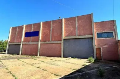 Barracão, 1998 m² - venda por r$ 6.000.000 ou aluguel por r$ 15.000/mês - barra funda - leme/sp
