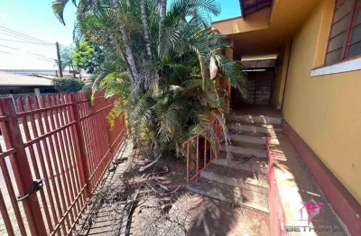 Casa com 3 dormitórios à venda, 144 m² por r$ 480.000 - centro - leme/sp