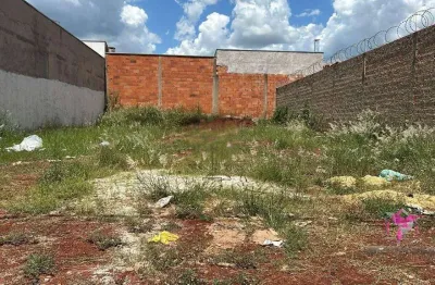 Terreno à venda no Jardim Empyreo, Leme 