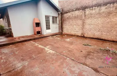 Casa com 2 quartos para alugar no Jardim Empyreo, Leme 