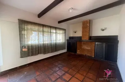 Casa comercial com 4 salas à venda no Centro, Leme 