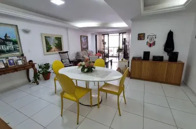 Amplo apartamento com vista mar à venda em intermares – 4 quartos e 147m²!