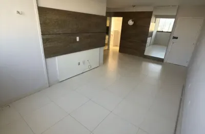 Apartamento reformado, com vista livre e localização privilegiada no jardim oceania!