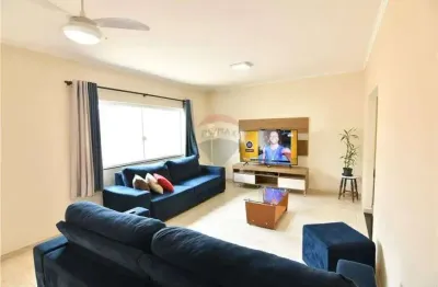 Casa térrea à venda com 03 dormitórios no jardim portugal em rio claro-sp