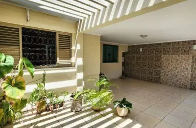 Casa à venda com 3 dormitórios na vila independência em piracicaba-sp