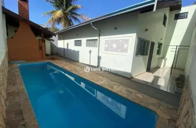 Casa térrea no bairro Nova Piracicaba com 3 dormitórios e 4 vagas de garagem - R$ 980.000,00