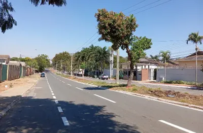 Vende-se chácara 8.181.81 m² no bairro santa genoveva-goiânia-goiás.