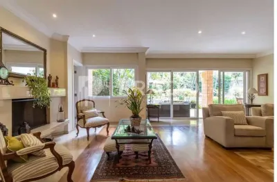 Casa à venda em condomínio vila verde com 4 suítes 5 vagas de garagem