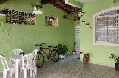 Casa para Locação em São José dos Campos, Jardim das Indústrias, 3 dormitórios, 1 suíte, 2 banheiros, 2 vagas