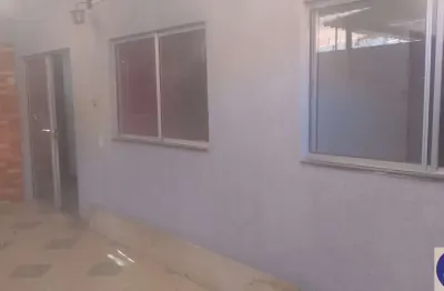 Casa com 2 quartos para alugar na Rua Ana Granato de Faria, 204, Veneza, Ribeirão das Neves