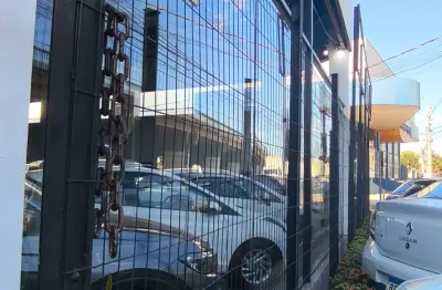 Aluga-se galpão comercial  900 m2  no viaduto da av fernando correa com av rodovia palmiro pães de barros