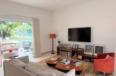 Casa em condomínio fechado com 4 quartos para alugar na Rodovia BA-099 - Estrada do Côco, Km 08 Condomínio Busca Vida, S/n, Busca-Vida, Camaçari