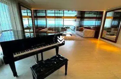 Oportunidade! apartamento luxuoso e sofisticado (porteira fechada) com 405m², 3 suítes e todos com varanda!