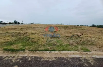 Terreno Plano de 300m² no Condomínio Residencial Casa do Lago
