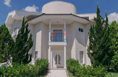Casa em condomínio com 3 suítes, edícula gourmet e garagem em jardim vila paradiso.