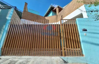 Casa sobrado com 2 dormitórios no jardim monte verde para locação!