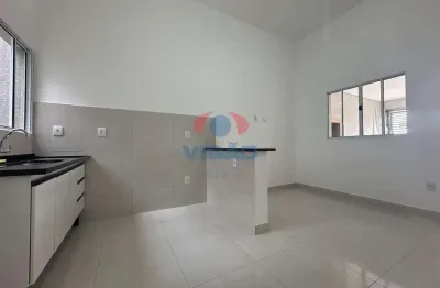 Casa com 2 dormitórios no jardim bom sucesso para locação!