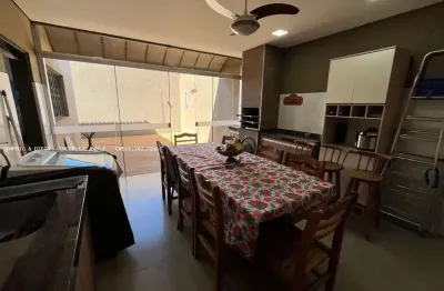 Casa para venda em jaboticabal, centro, 3 dormitórios, 2 suítes, 1 banheiro, 2 vagas