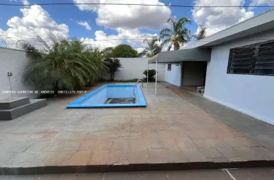 Casa para locação em jaboticabal, centro, 3 dormitórios, 1 suíte, 3 banheiros, 2 vagas