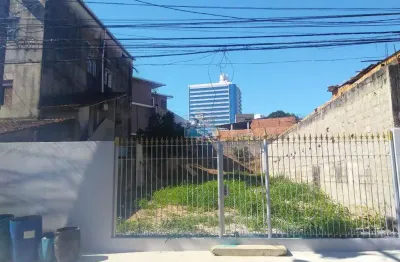 Terreno à venda na Rua Maria Braga Lima, Alto Cajueiros, Macaé