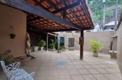 Excelente casa com 4 quartos, sendo 02 suites no jardim pinheiro